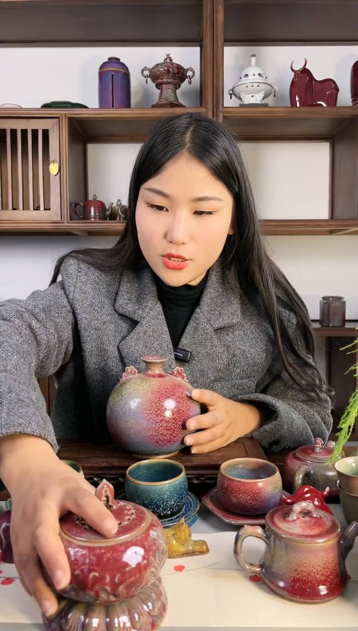 【闪购商品】瓷片钧尚源流光溢彩祥云瓶