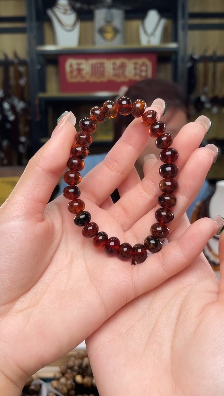【闪购商品】琥珀裸石未镶嵌9+血珀手串