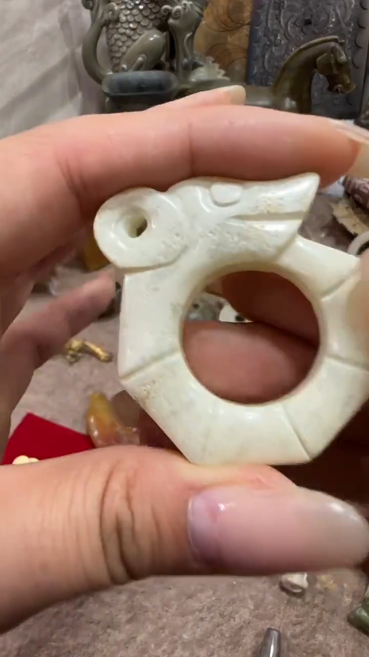 未镶嵌和田玉挂件和田玉未镶嵌挂件