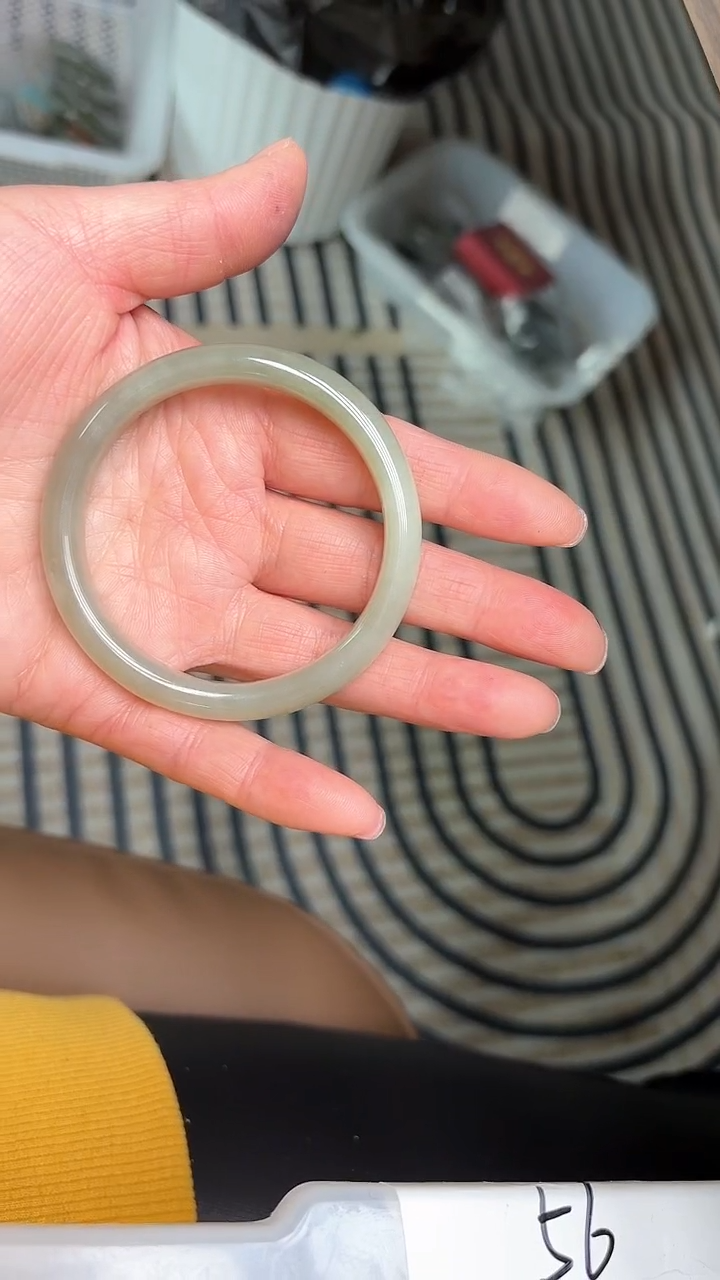 【闪购商品】和田玉手镯未镶嵌圈口57  L-7