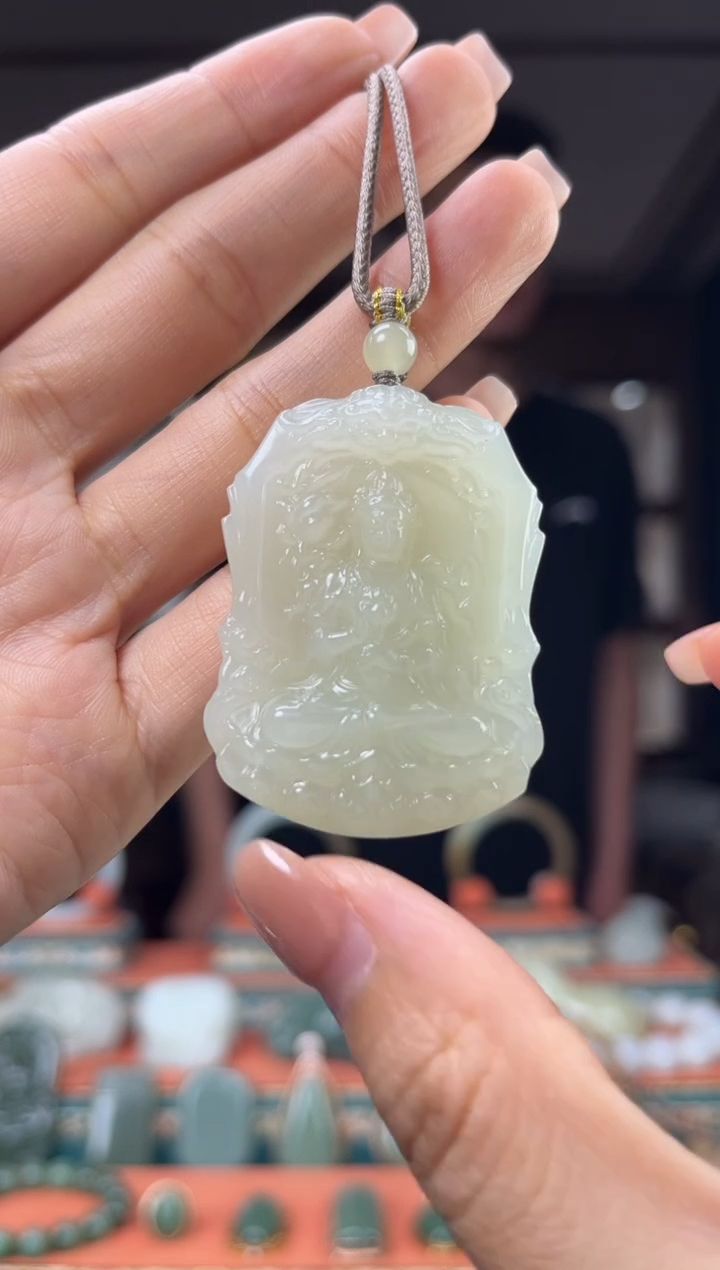 和田玉未镶嵌颈饰佩佩