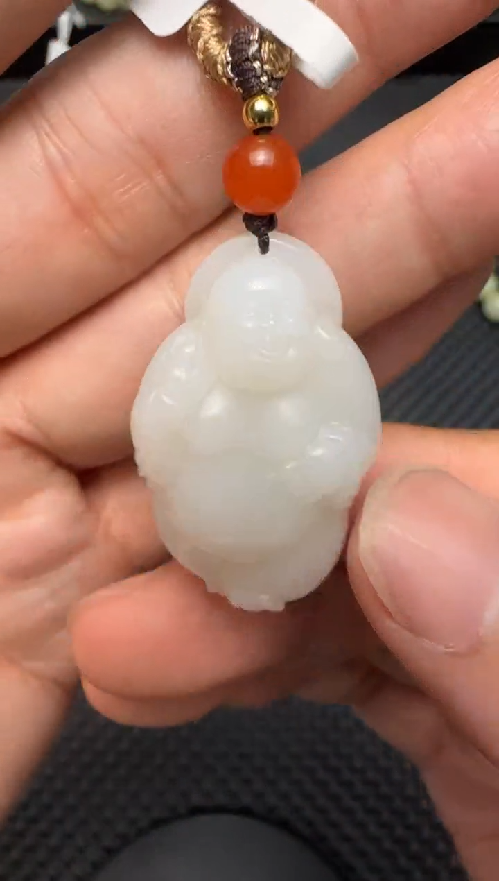 吊坠(赠链)未镶嵌和田玉天泰佛公
