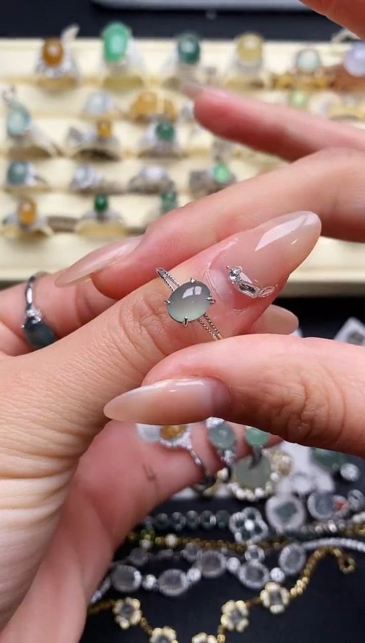 【闪购商品】翡翠戒指银S925镶嵌3333333+6