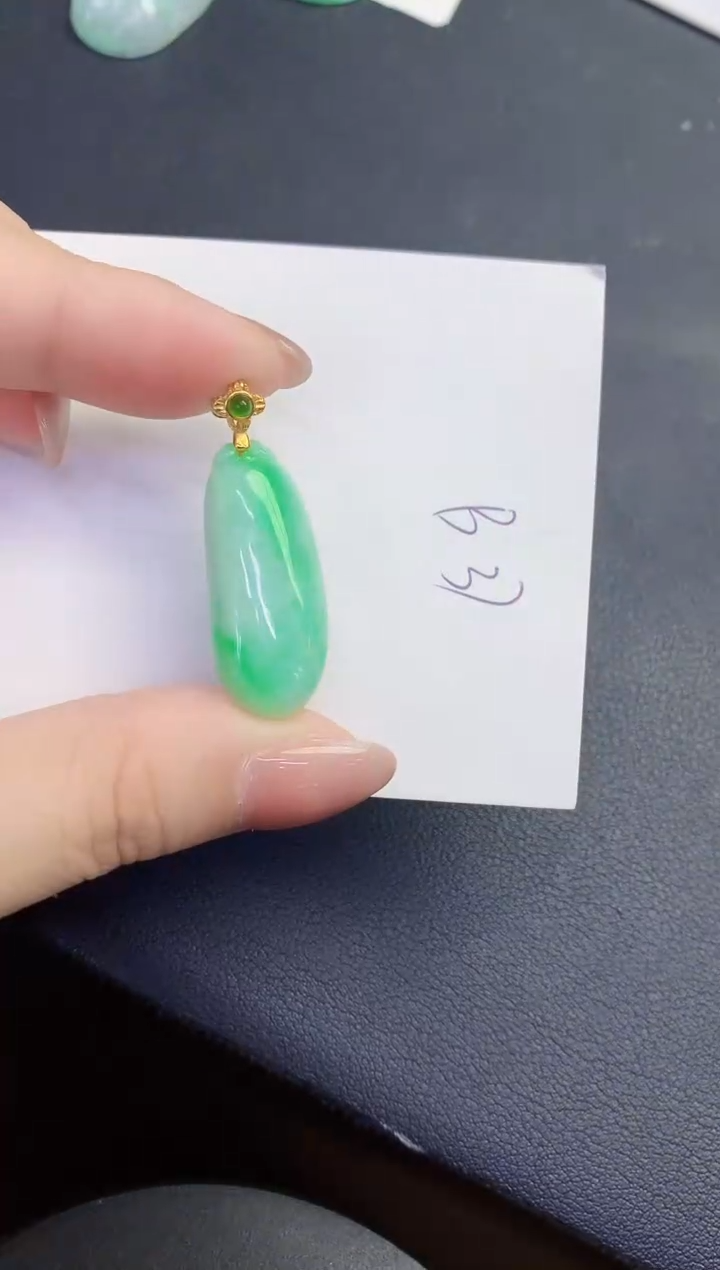 颈饰未镶嵌翡翠缅甸天然翡翠 A货