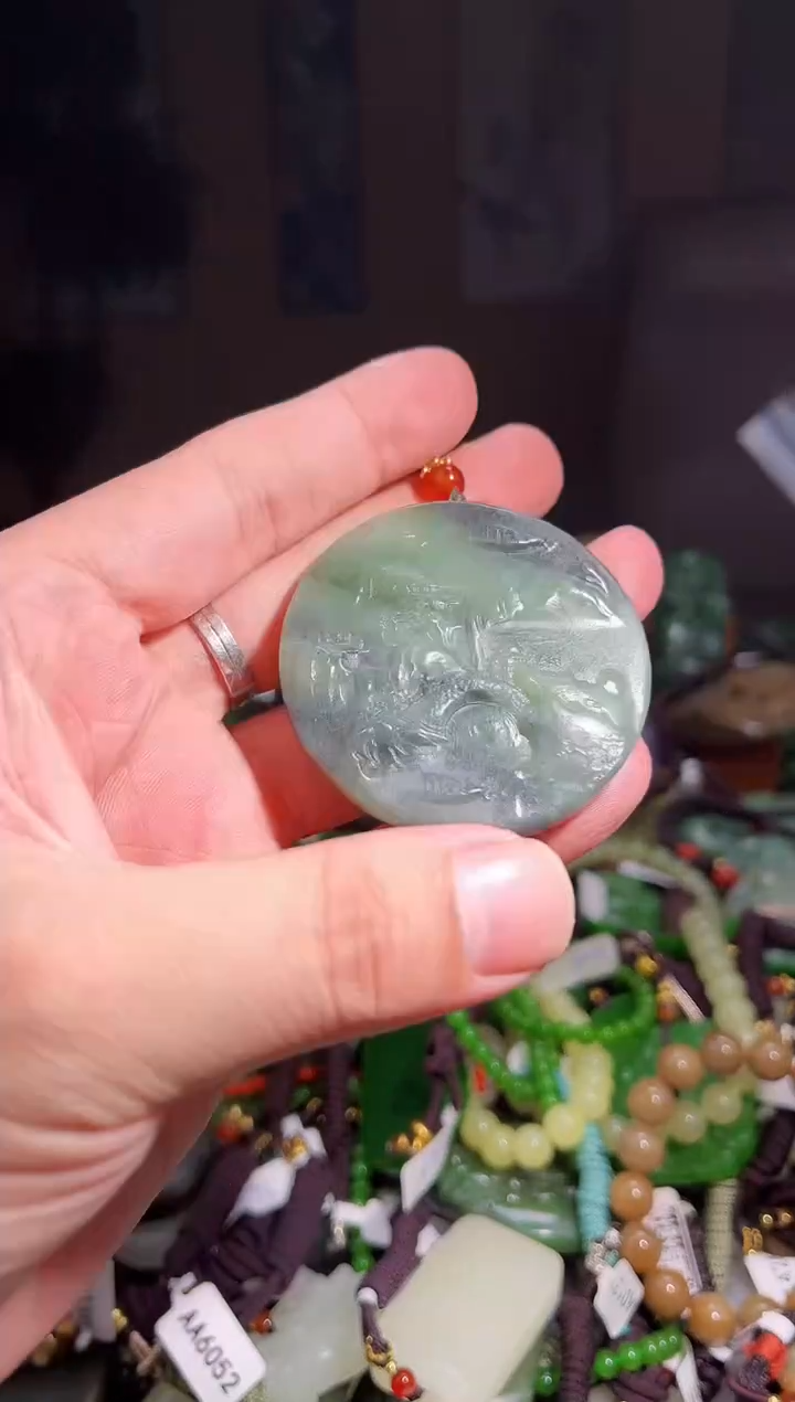 玉未镶嵌  拍一发一
