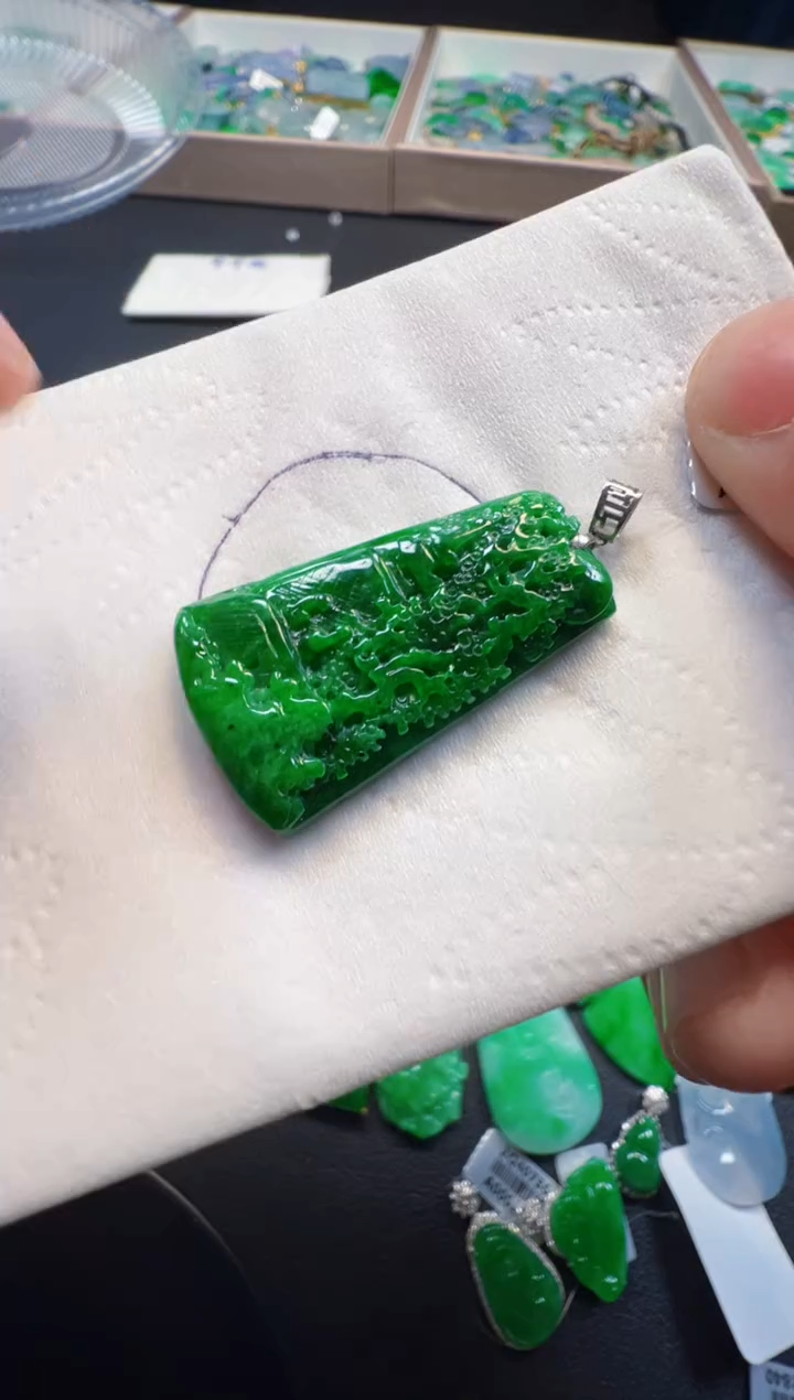 【闪购商品】定制翡翠18K金镶嵌980元