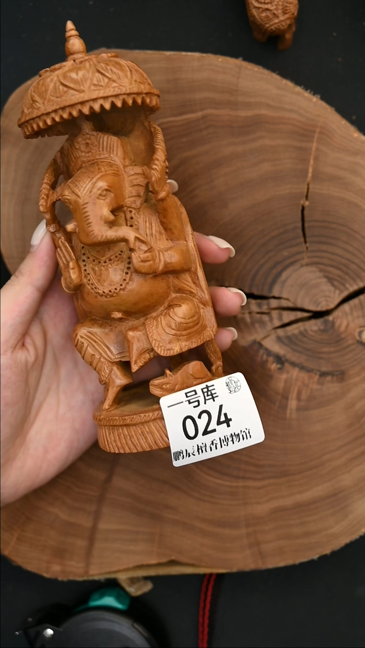 檀香木其他工艺品197克-1号024