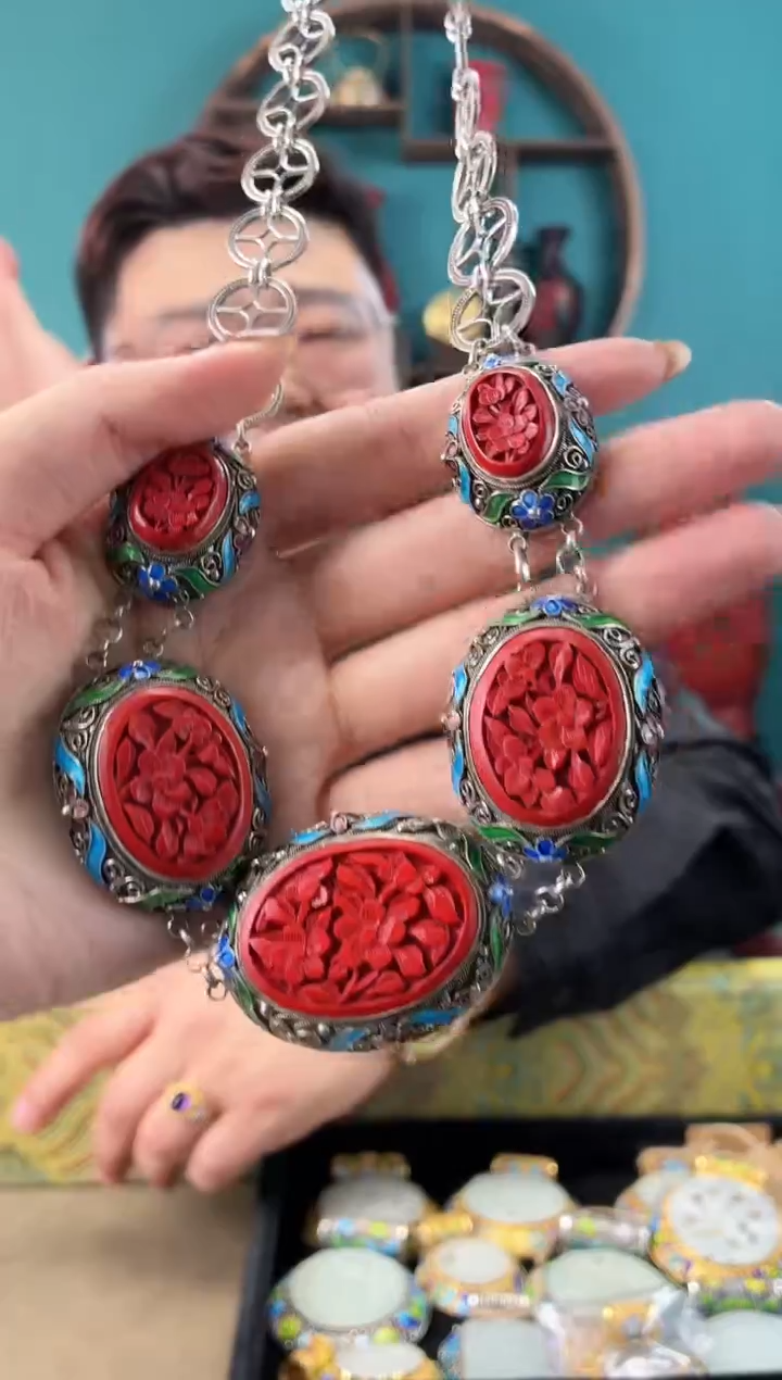 非遗手工花丝镶嵌项链漆