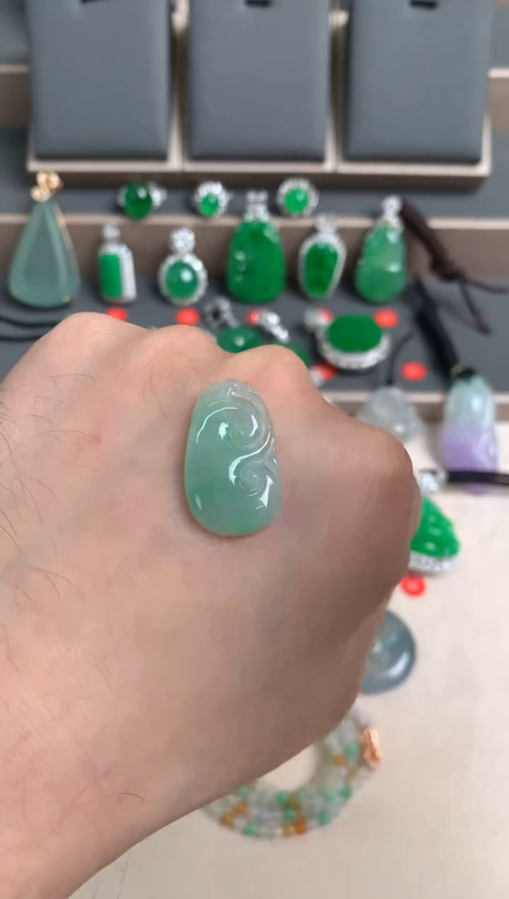 未镶嵌定制翡翠裸玉