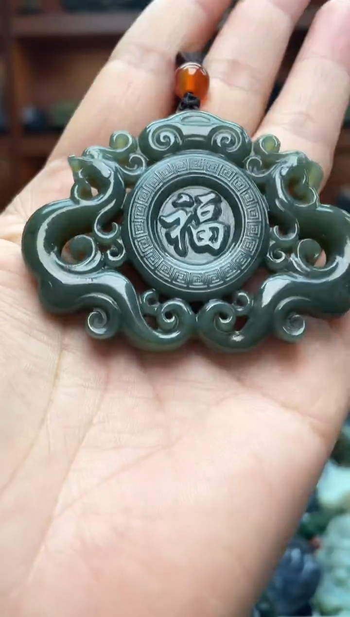 未镶嵌和田玉把件1