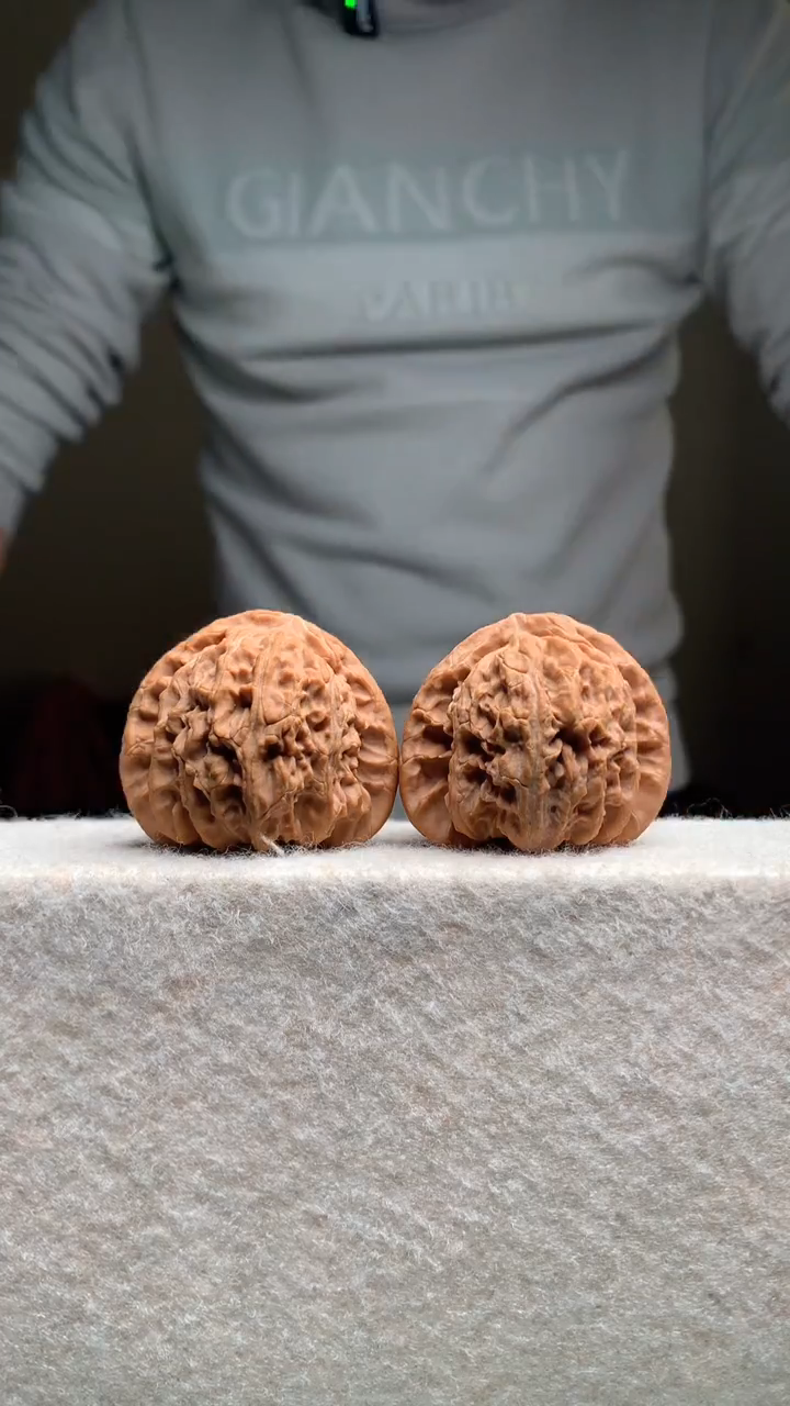 把件文玩核桃44尺山地白狮子