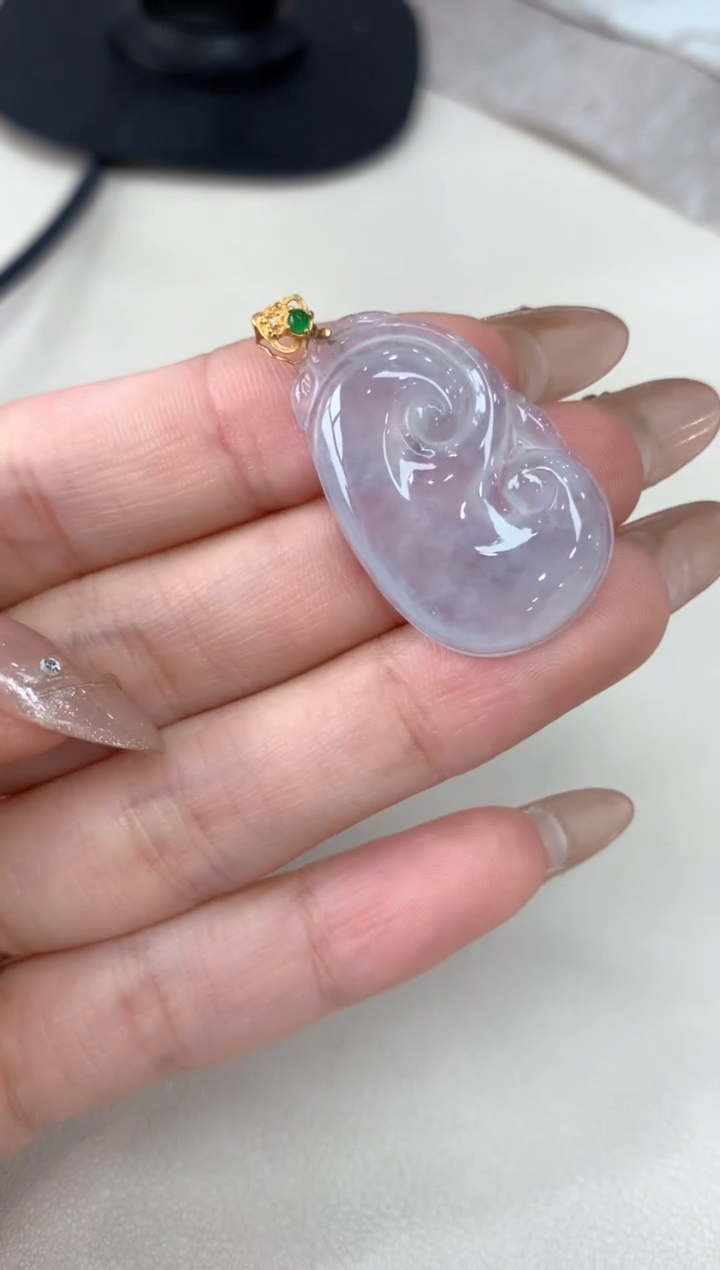 【闪购商品】翡翠吊坠(不含链)18K金镶嵌如意