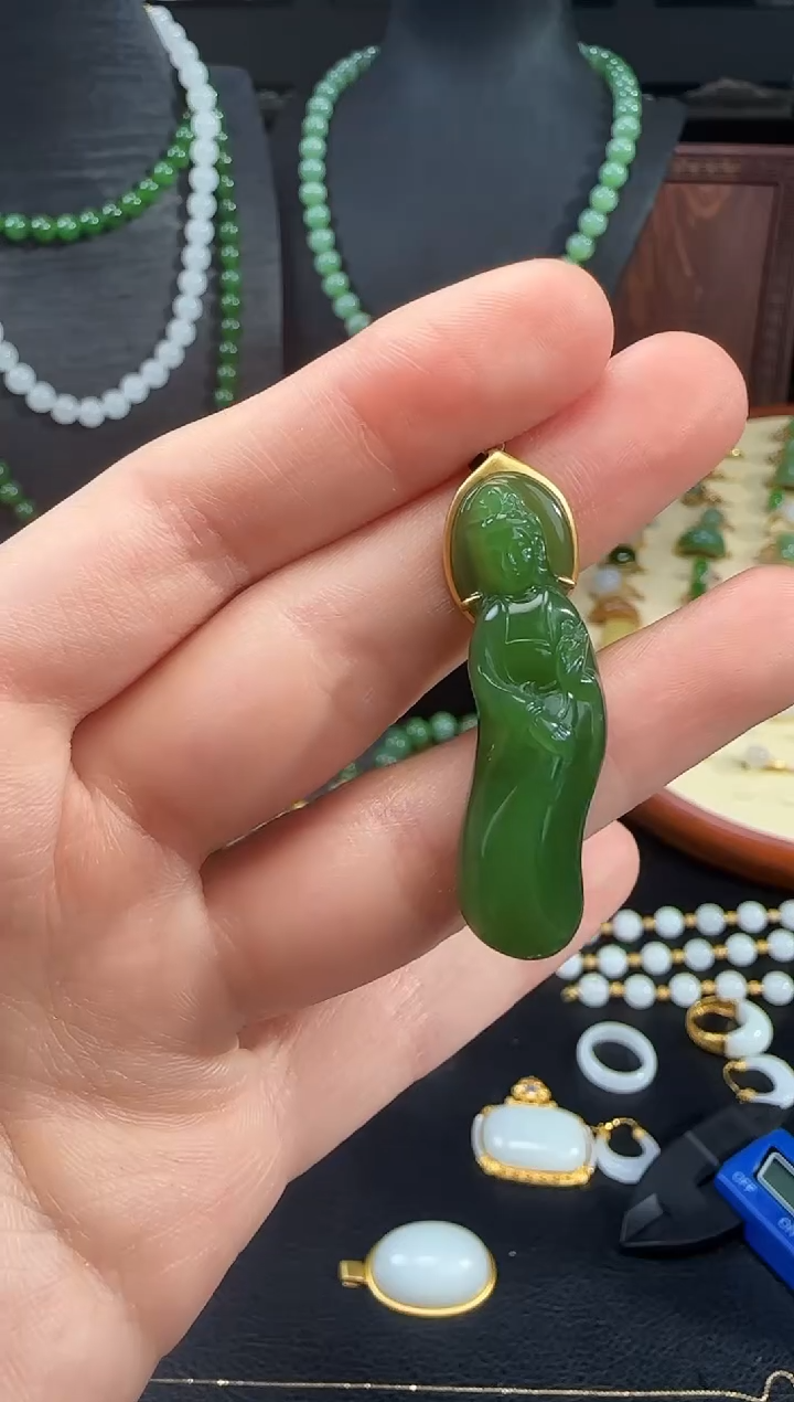 和田玉18K金镶嵌吊坠(不含链)1