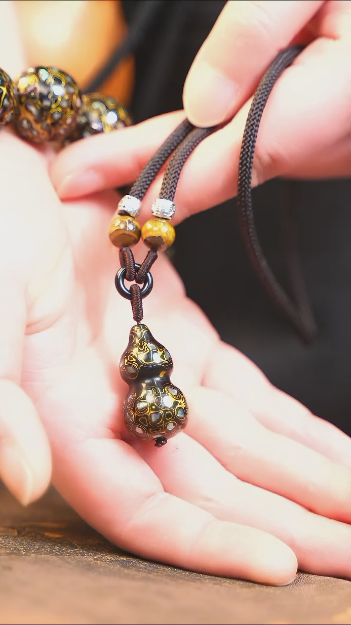 【闪购商品】黑金大漆紫光檀螺钿小脖挂