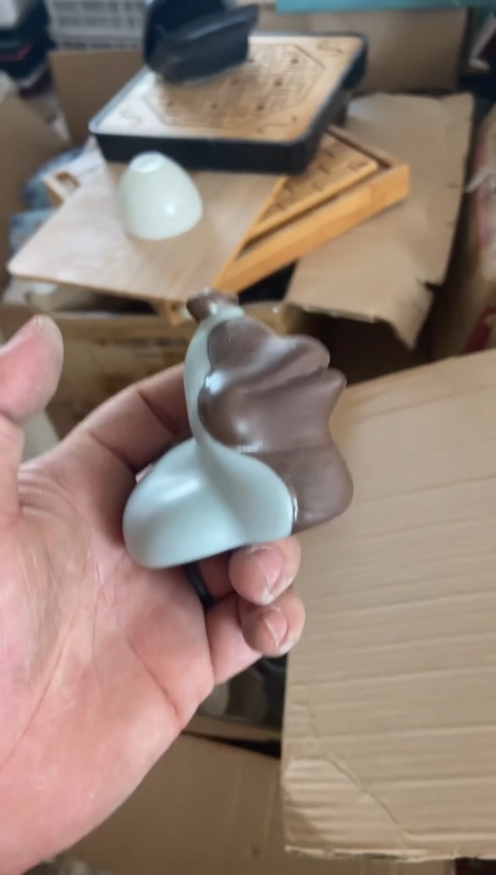 无运费险有瑕疵的摄影的产品有使用过的痕迹有点脏介意勿拍