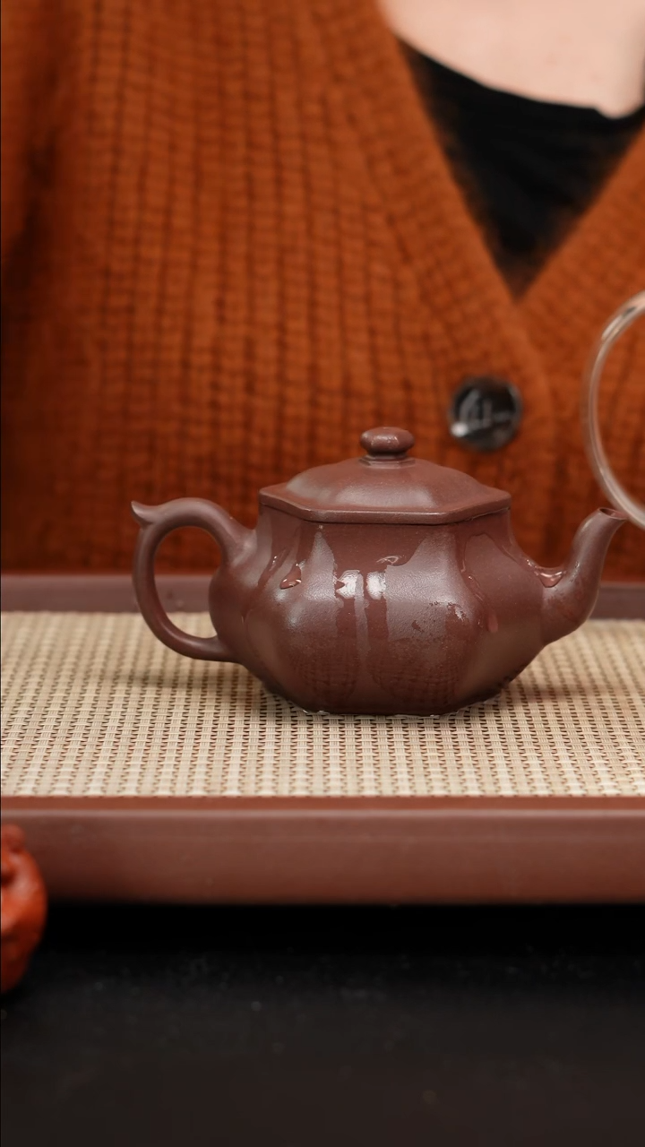 【闪购商品】紫砂茶壶底槽青六方来财210