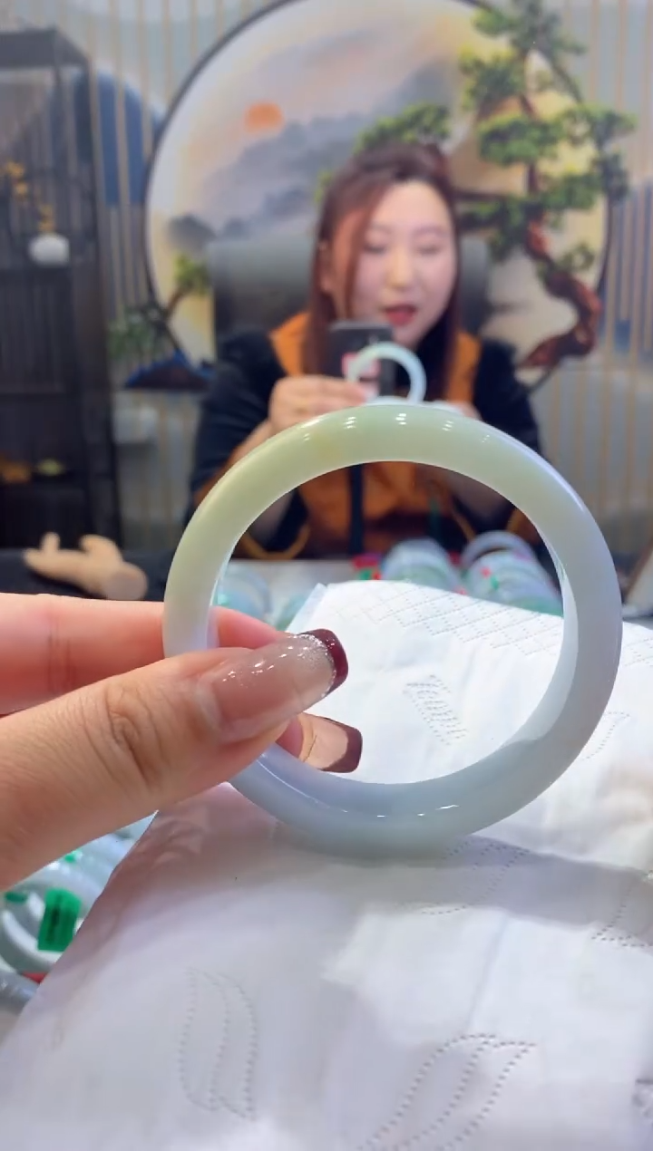 【闪购商品】翡翠手镯未镶嵌00009708