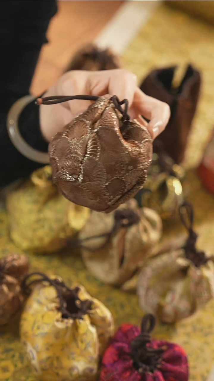 【闪购商品】杯袋·············