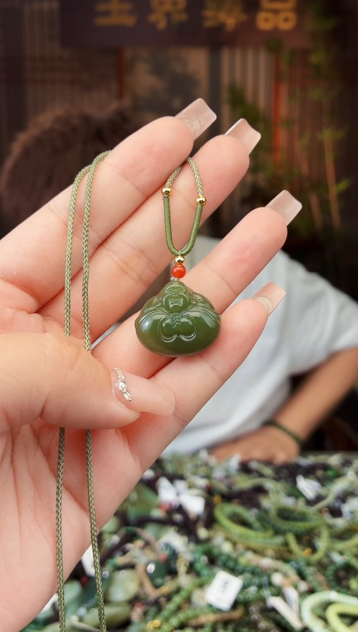 和田玉未镶嵌颈饰拍一发一