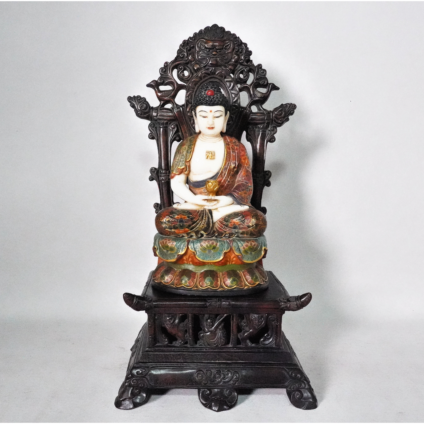 文华开物第203期拍品 21 清 石彩绘释迦摩尼佛像