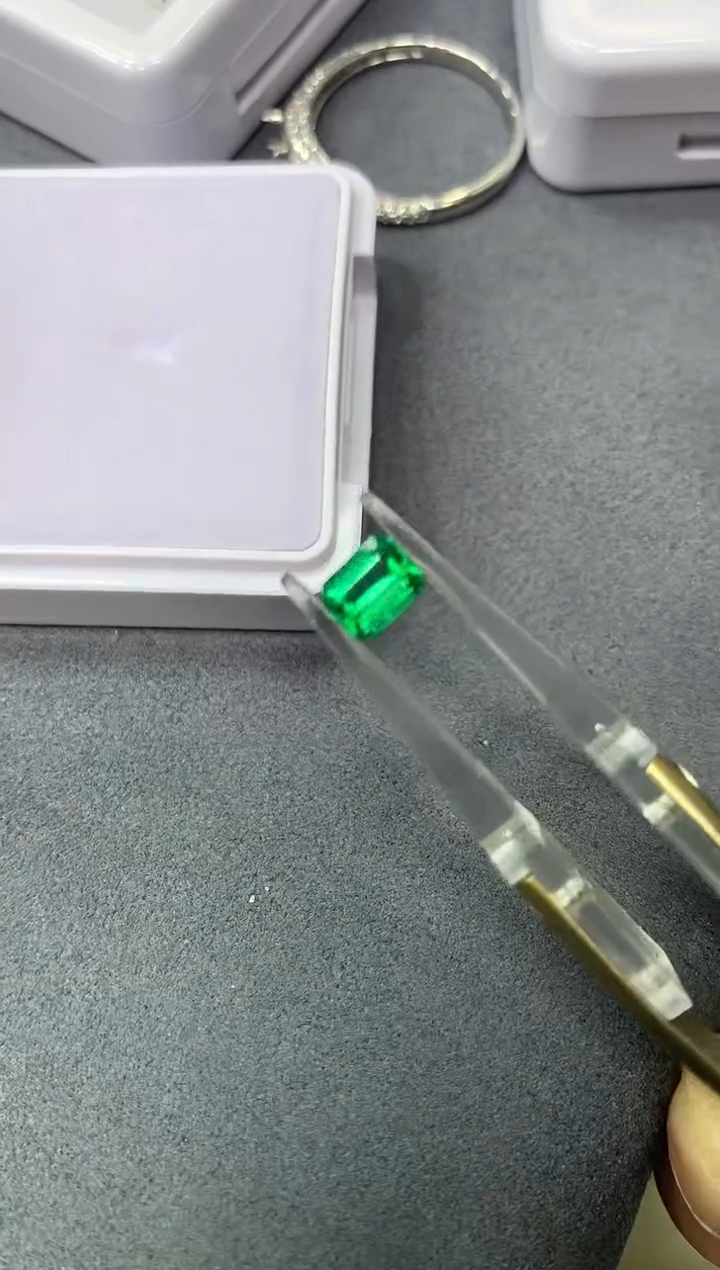 【闪购商品】祖母绿裸石未镶嵌0.57ct GUILD77216