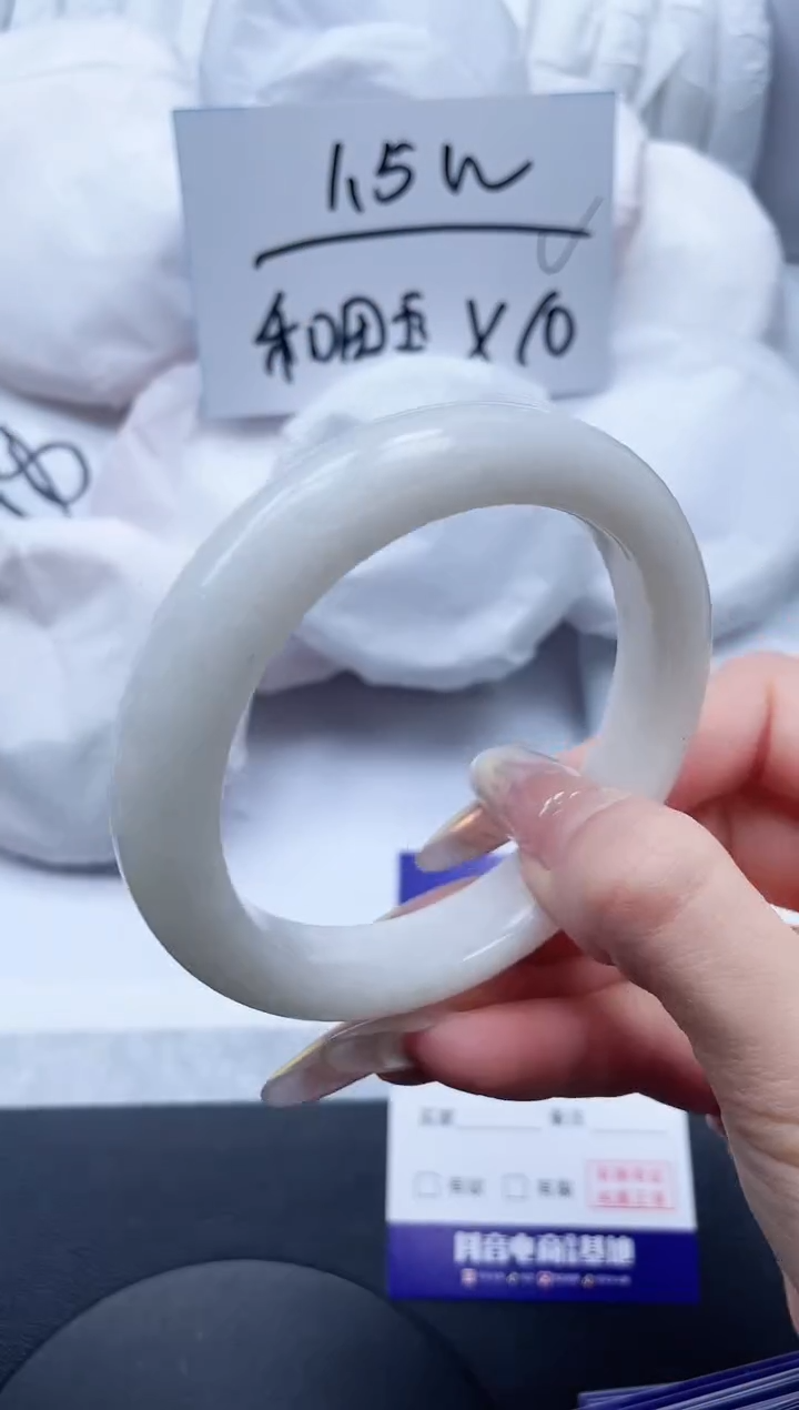 【闪购商品】和田玉手镯未镶嵌19L195-58