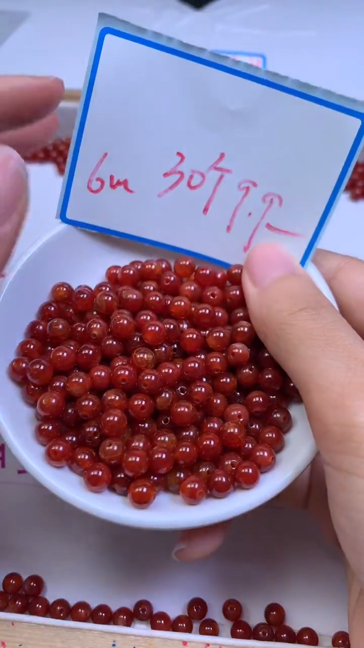 未镶嵌散珠玛瑙/玉髓B466 龙 鳞 风 血6mm30个9.9元