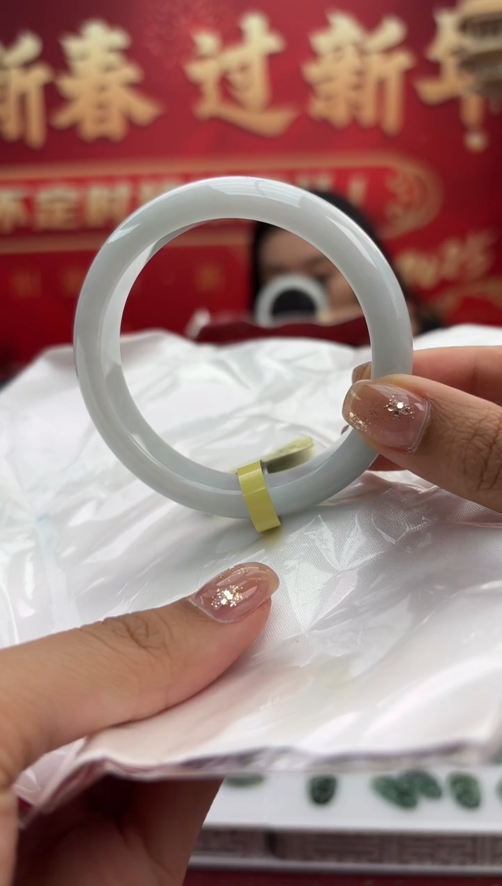 【闪购商品】翡翠手镯未镶嵌19手镯