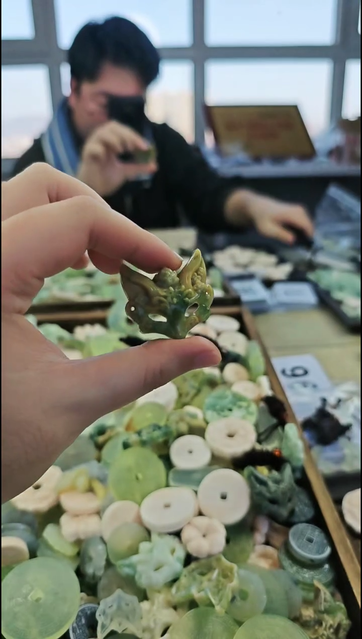 【闪购商品】蛇纹石玉颈饰未镶嵌吊坠7