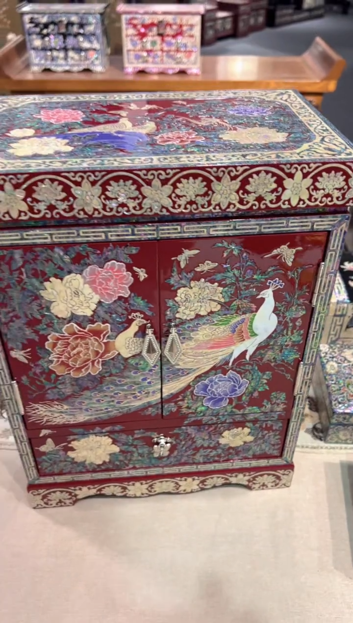 【闪购商品】大柜子孔雀·弘贝雅螺钿漆器文化馆 