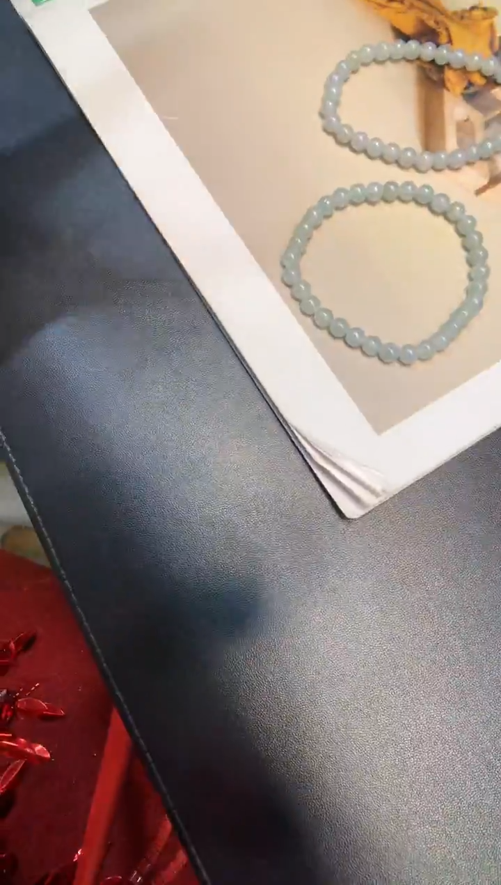 颈饰未镶嵌翡翠手串 多样性发一件