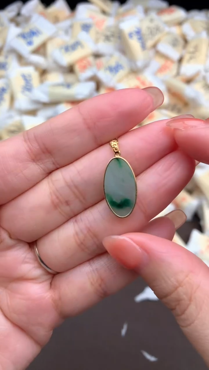 【闪购商品】翡翠挂件18K金镶嵌一