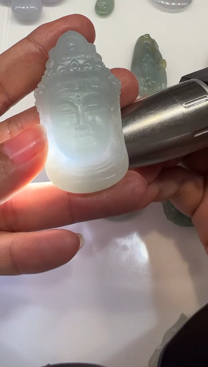 定制翡翠未镶嵌观音