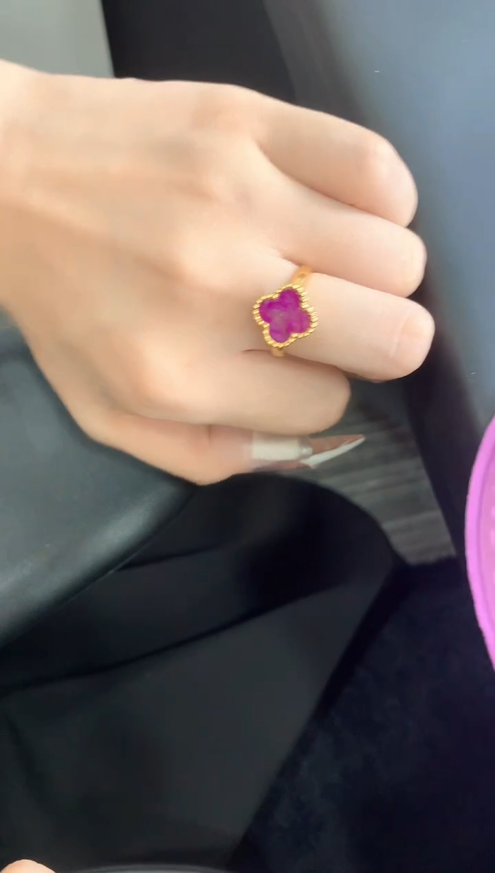 【闪购商品】苏纪石（舒俱来）.18K金镶嵌舒俱来戒指