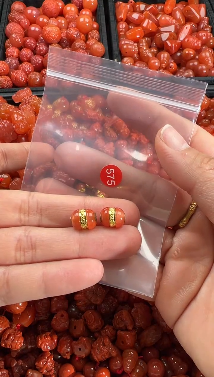 【闪购商品】南红玛瑙颈饰未镶嵌4