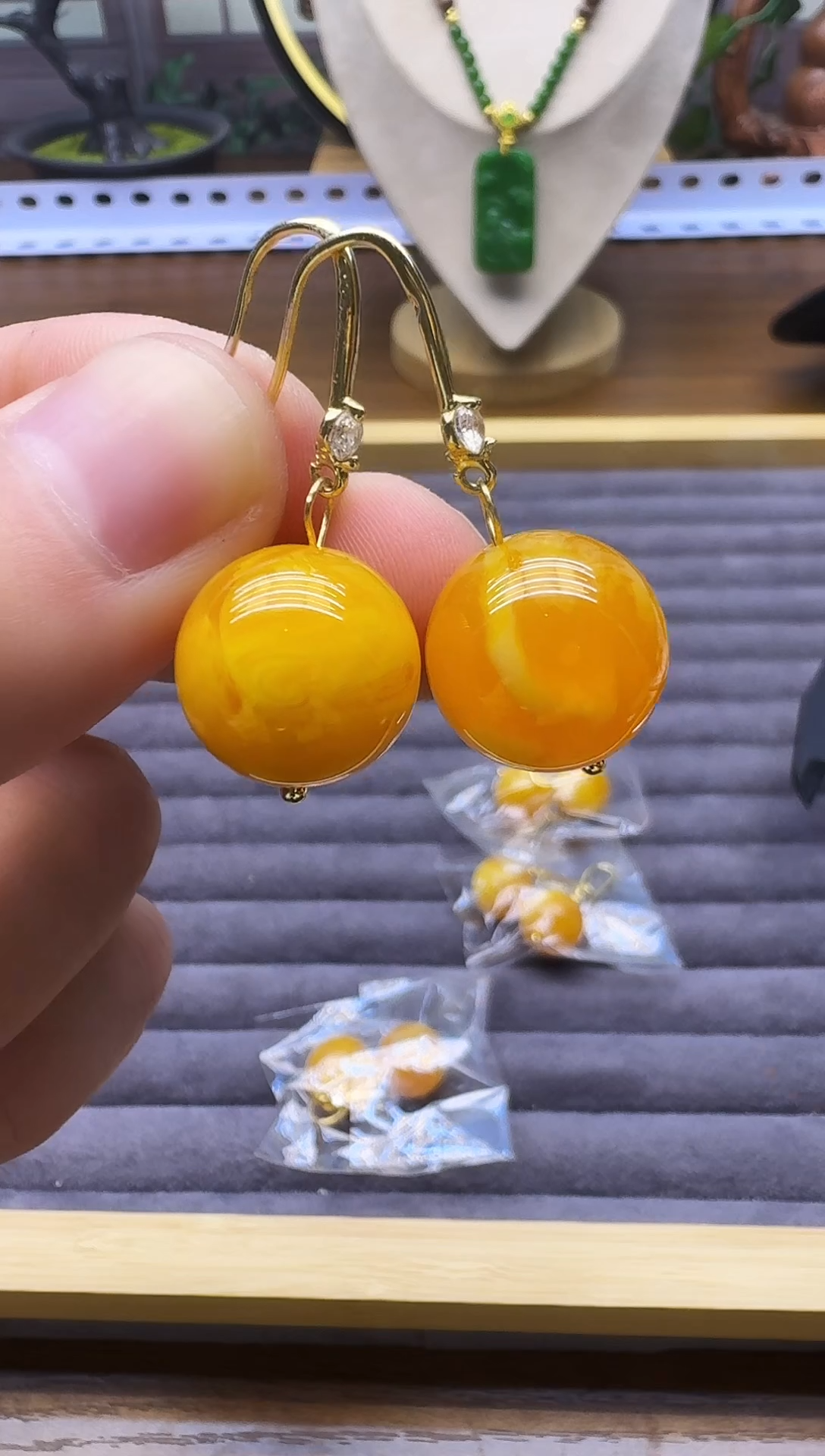 蜜蜡14K金镶嵌耳饰E53       