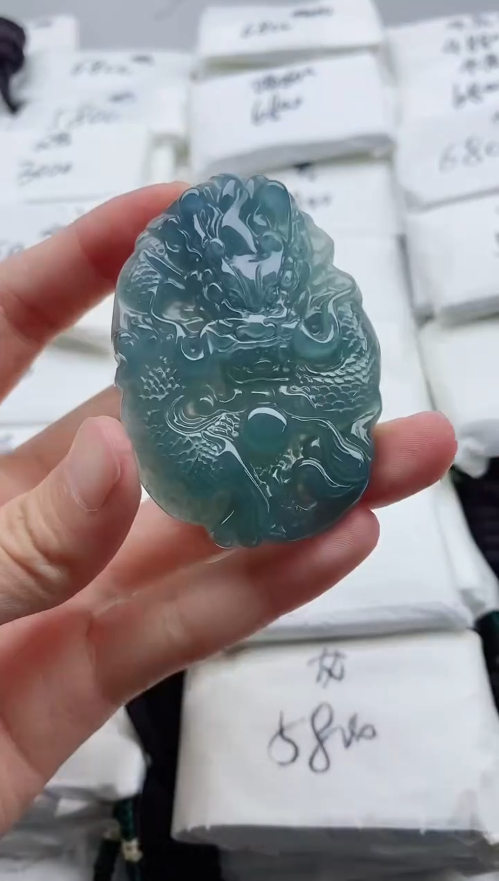 颈饰未镶嵌翡翠8