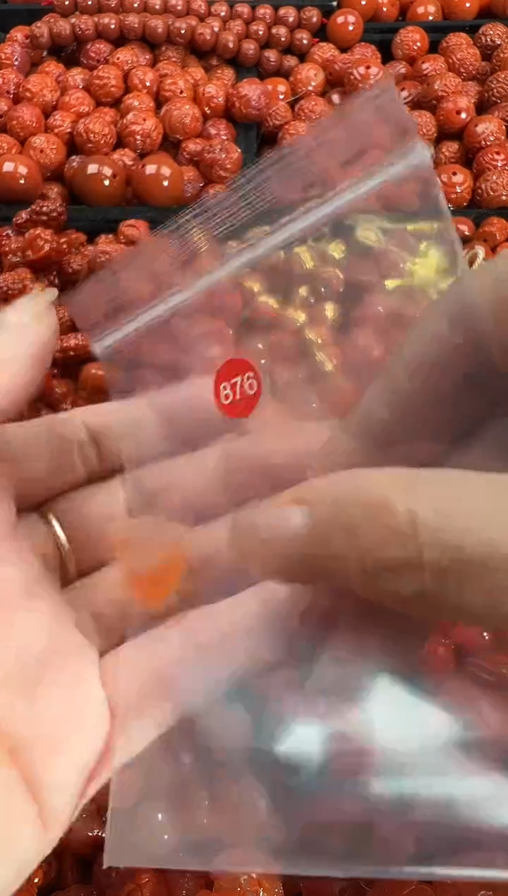 颈饰未镶嵌南红玛瑙1