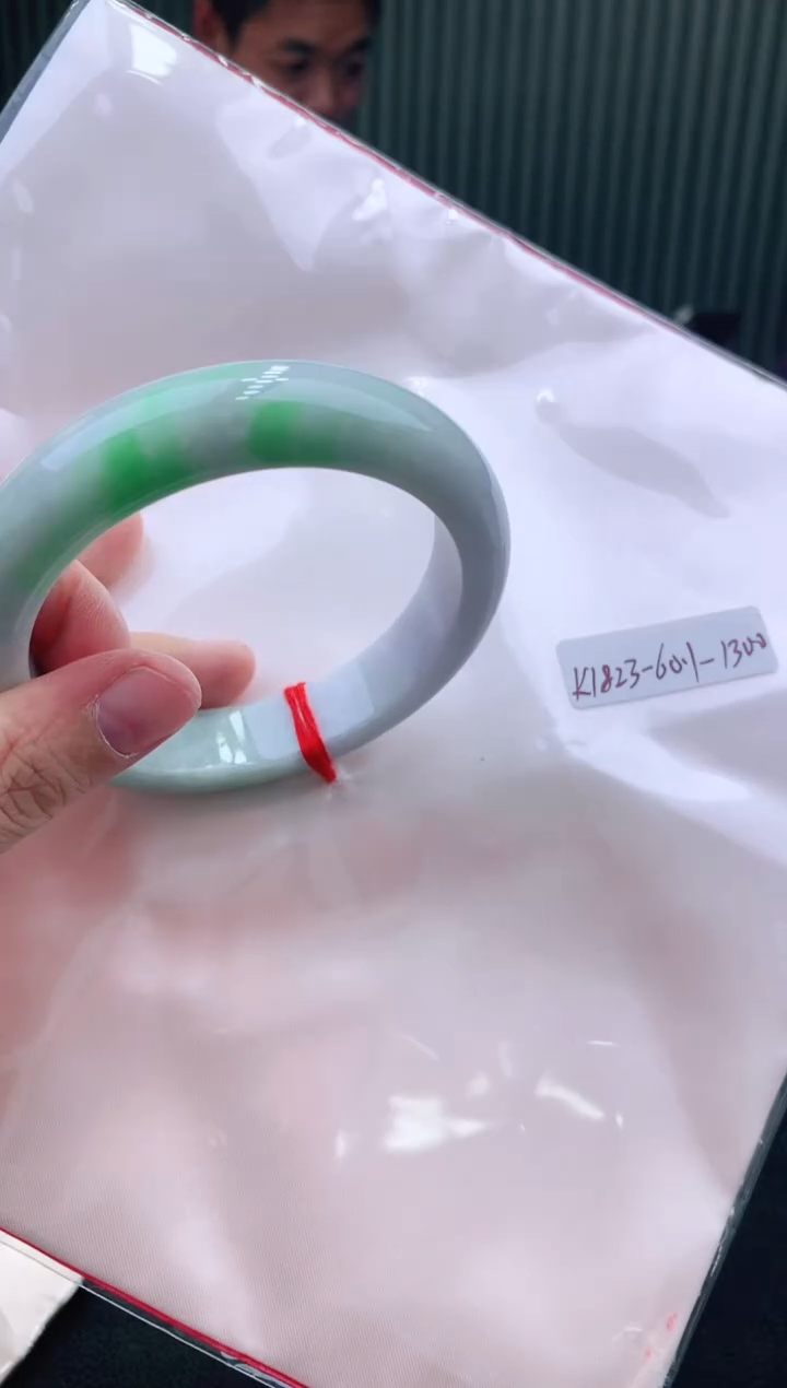 未镶嵌手镯翡翠60