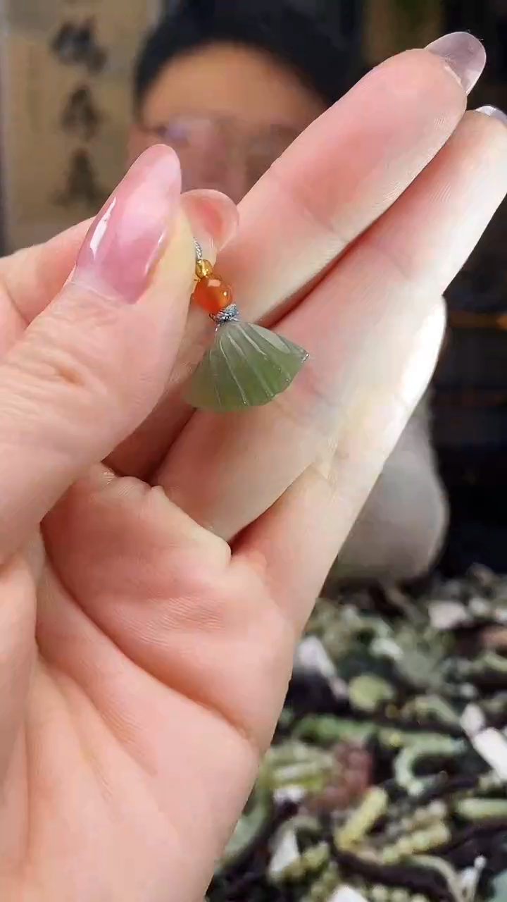 颈饰未镶嵌和田玉多样性发货，拍一发一