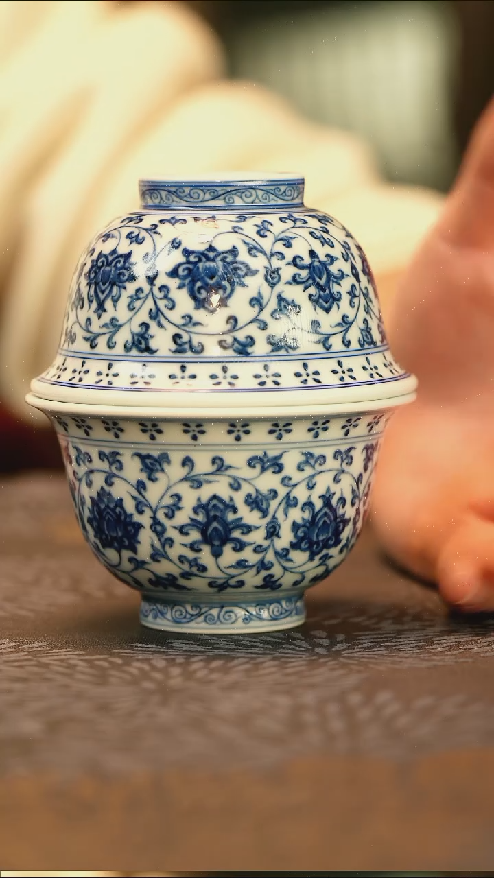 中式参****下垂虹慕古缠枝莲盖碗加双狮单杯