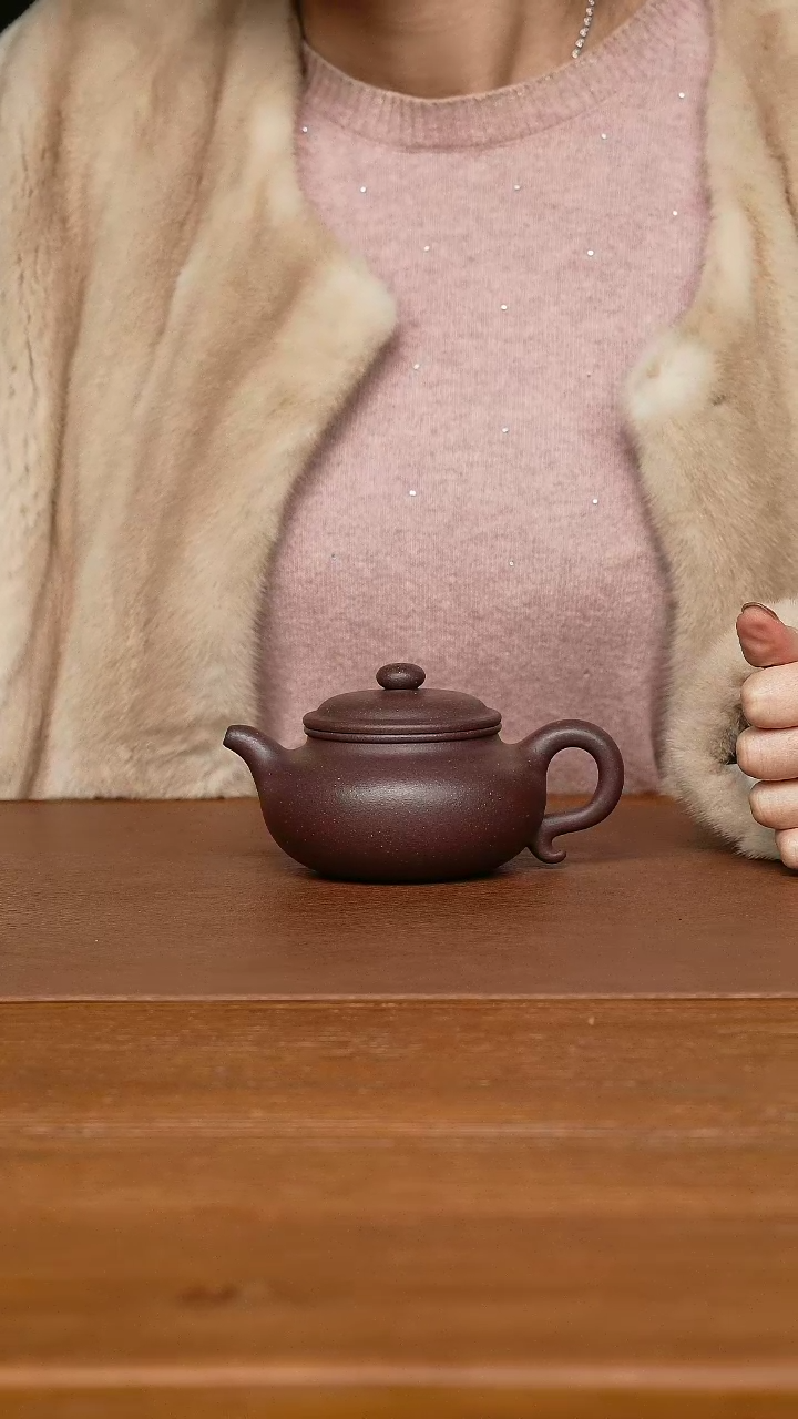 【闪购商品】紫砂茶壶吴俊叶老师 仿古 底槽清210cc