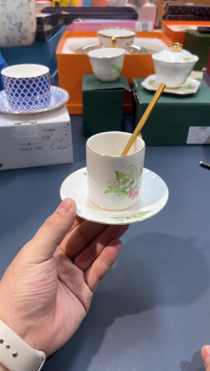 【闪购商品】碗F749全场正品，京东包邮