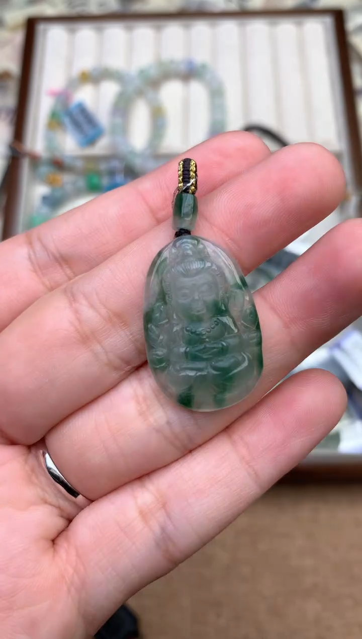 未镶嵌挂件翡翠一千手观音