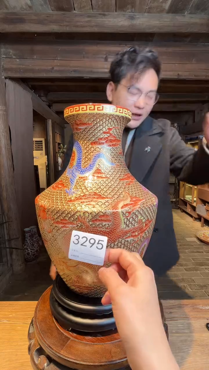 【闪购商品】瓷片景德镇陶瓷掐金丝赏瓶3295