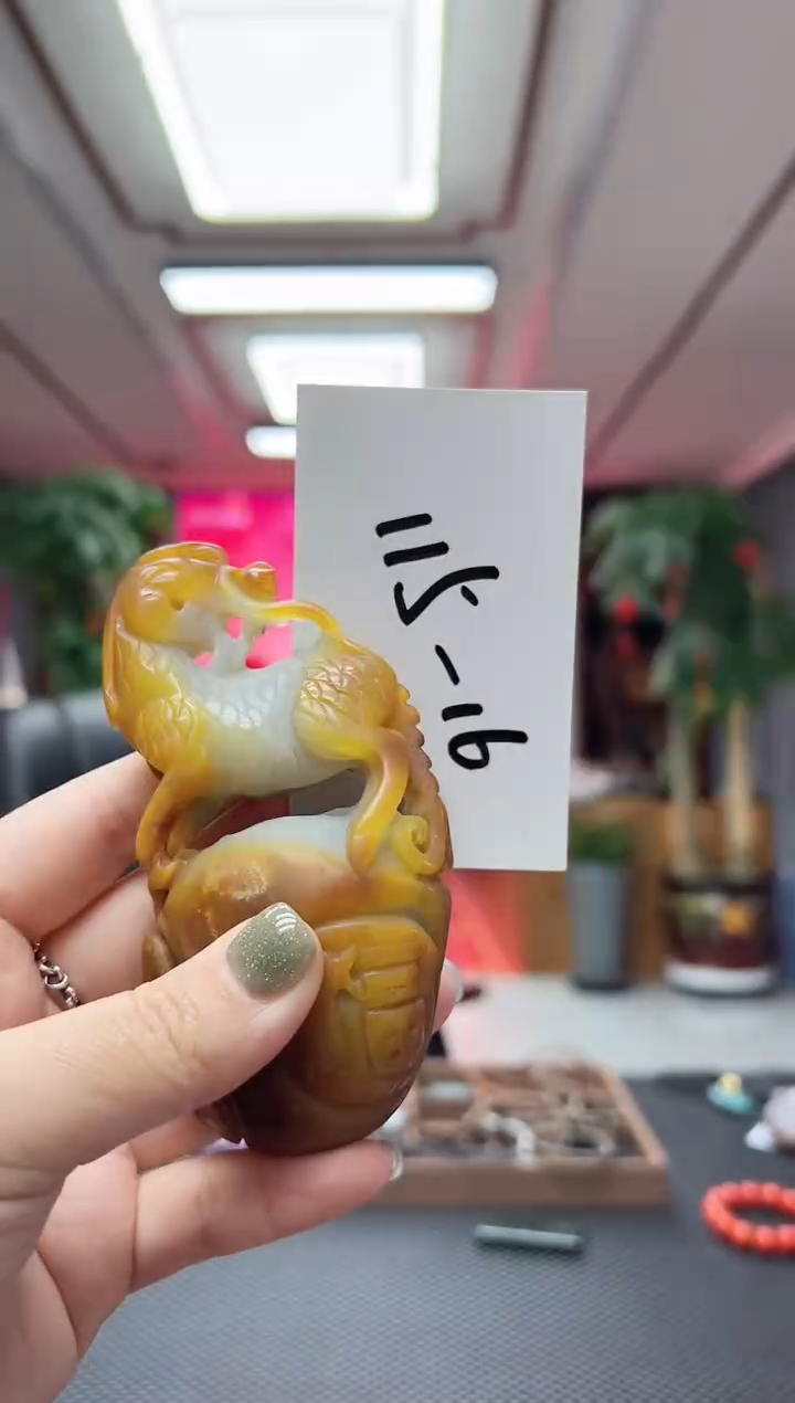 【闪购商品】和田玉手把未镶嵌麒麟