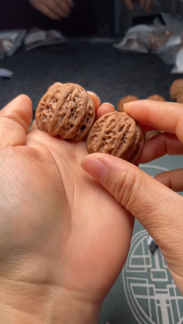 把件文玩核桃w141  九龙 35尺