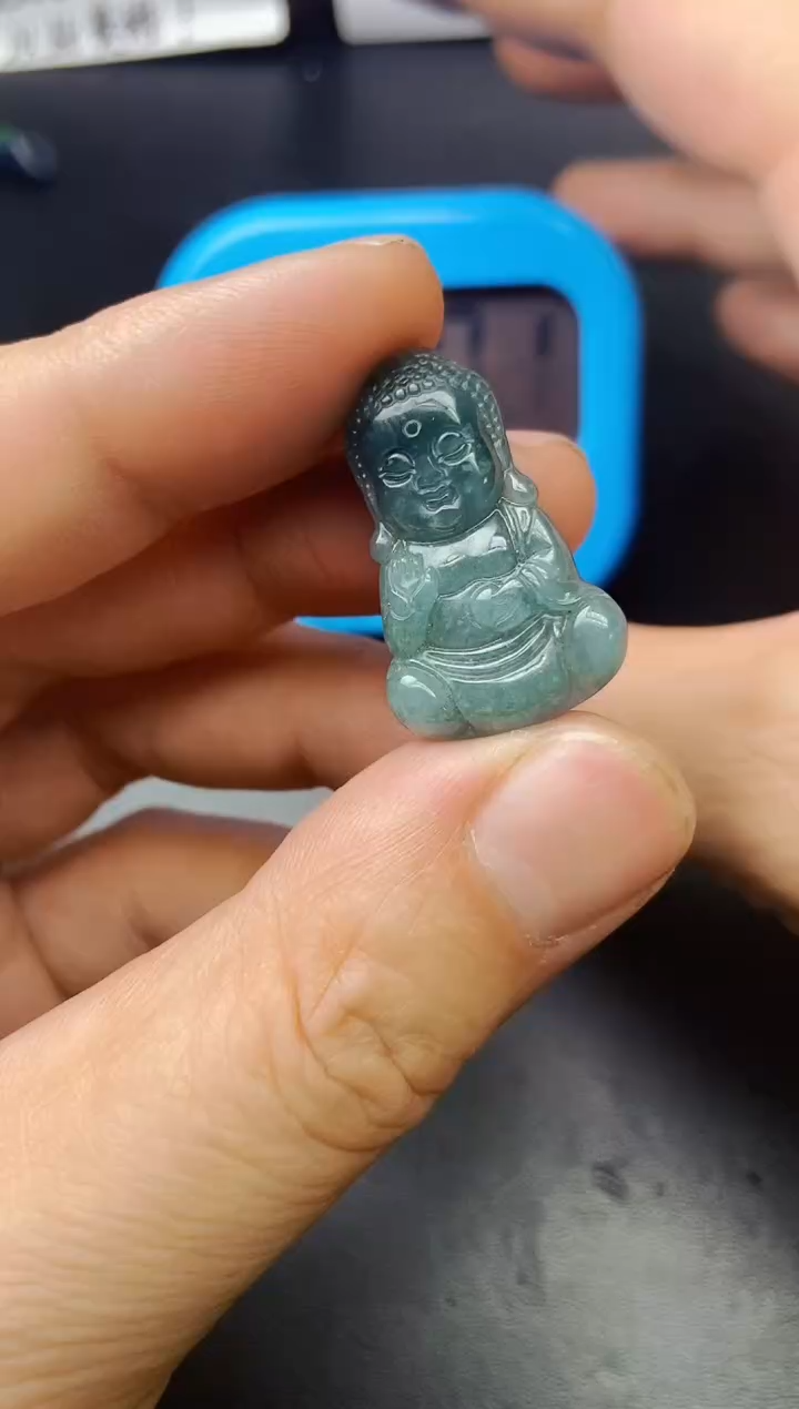 颈饰未镶嵌翡翠琪佛