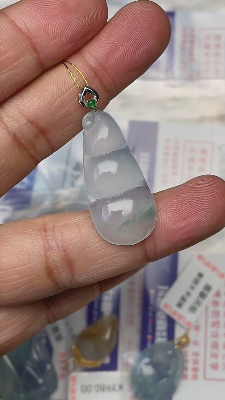 【闪购商品】翡翠颈饰18K金镶嵌天然缅甸翡翠A货(不含链)