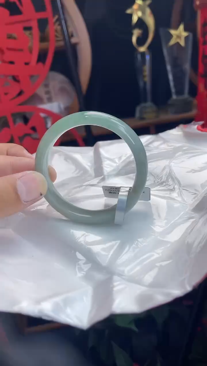 【闪购商品】翡翠手镯未镶嵌2手镯